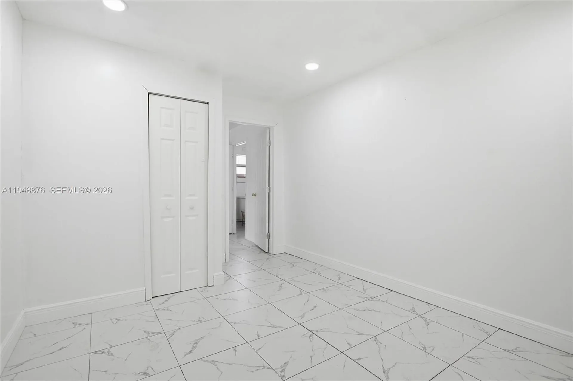 2280 SW 43rd Avenue Fort Lauderdale FL 33317
