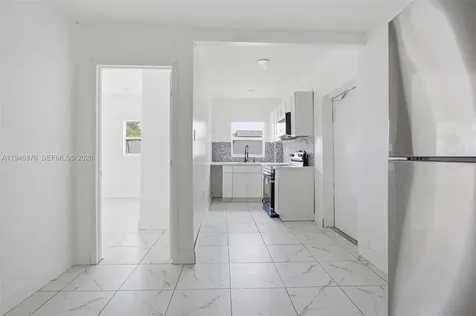 2280 SW 43rd Avenue Fort Lauderdale FL 33317