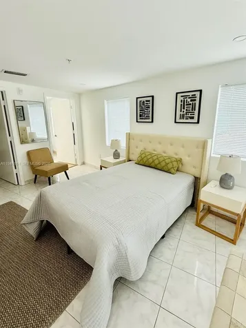 7700 Collins Avenue Miami Beach FL 33141