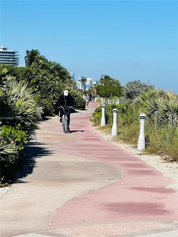 7700 Collins Avenue Miami Beach FL 33141