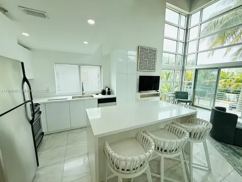 7700 Collins Avenue Miami Beach FL 33141