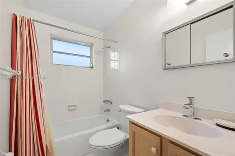 8525 SW 100th Avenue Miami FL 33173
