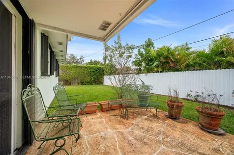 8525 SW 100th Avenue Miami FL 33173