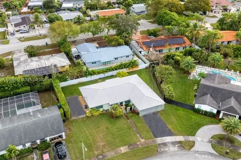 8525 SW 100th Avenue Miami FL 33173