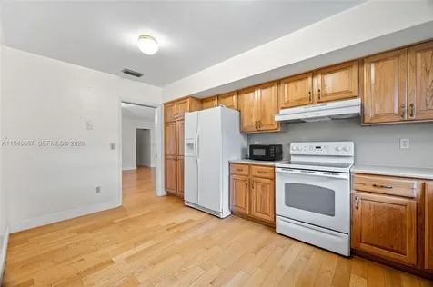 8525 SW 100th Avenue Miami FL 33173