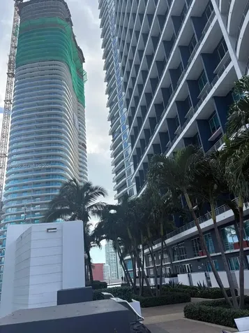 60 SW 13th Street Miami FL 33130