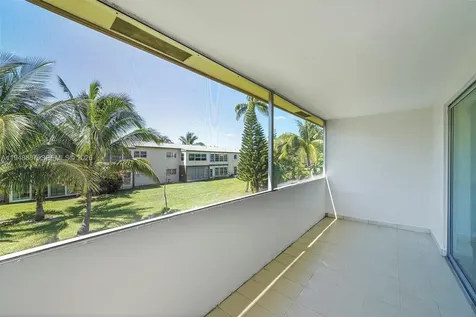 7200 NW 4th Place Margate FL 33063