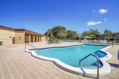 7200 NW 4th Place Margate FL 33063