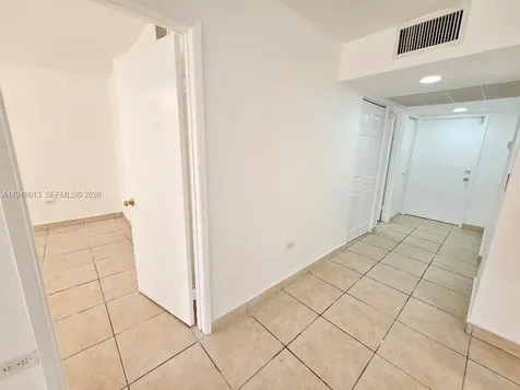 441 NE 195th Street Miami FL 33179