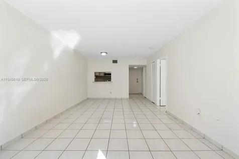995 SW 84th Avenue Miami FL 33144