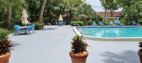 4550 NW 9th Street Miami FL 33126