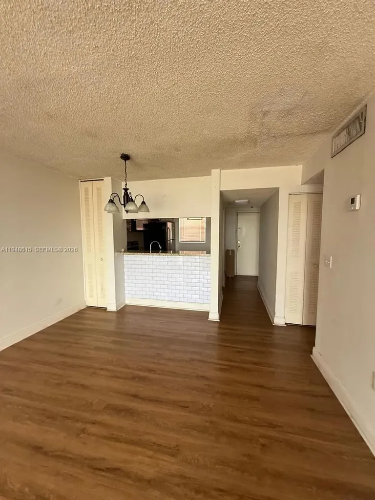 19715 SW 114th Avenue Miami FL 33157