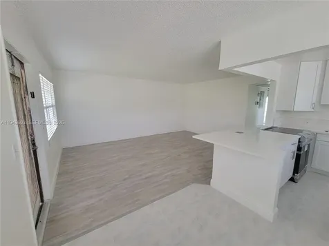 196 E Mansfield E Boca Raton FL 33434