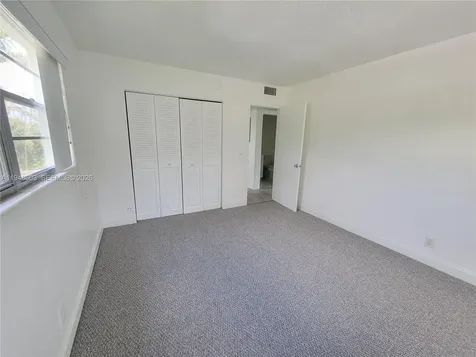 196 E Mansfield E Boca Raton FL 33434