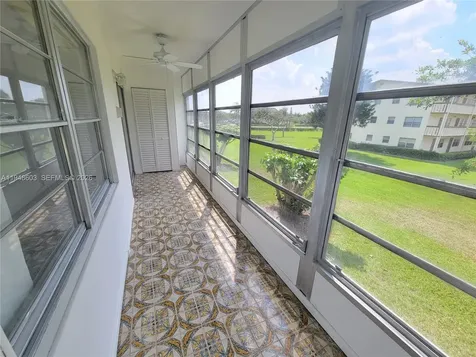 196 E Mansfield E Boca Raton FL 33434