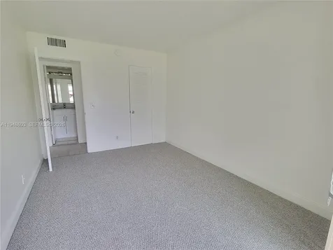 196 E Mansfield E Boca Raton FL 33434