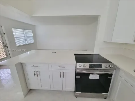196 E Mansfield E Boca Raton FL 33434