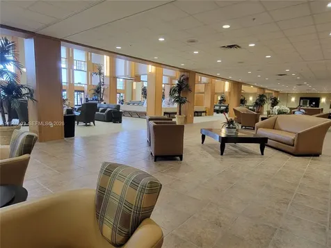 196 E Mansfield E Boca Raton FL 33434