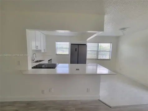 196 E Mansfield E Boca Raton FL 33434