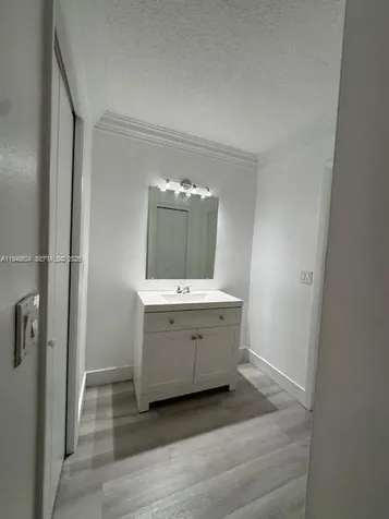 321 Lakeview Drive Weston FL 33326