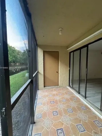 321 Lakeview Drive Weston FL 33326
