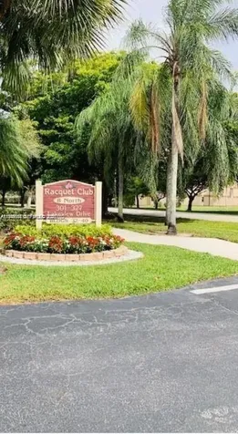 321 Lakeview Drive Weston FL 33326