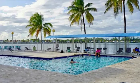 1171 NW 125th Court Miami FL 33182