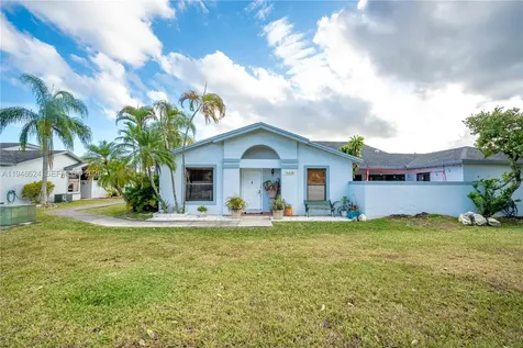 15235 SW 64th Terrace Miami FL 33193