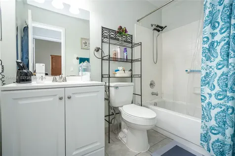 15235 SW 64th Terrace Miami FL 33193
