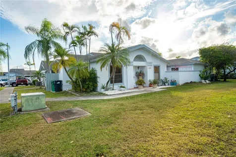 15235 SW 64th Terrace Miami FL 33193