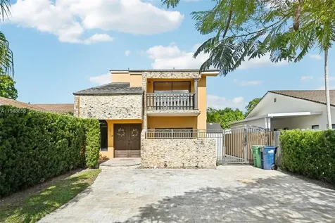 10365 SW 11th Terrace Miami FL 33174