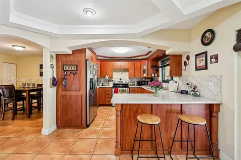 10365 SW 11th Terrace Miami FL 33174