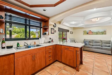 10365 SW 11th Terrace Miami FL 33174