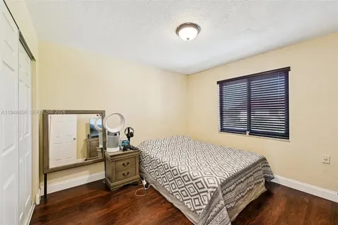 10365 SW 11th Terrace Miami FL 33174