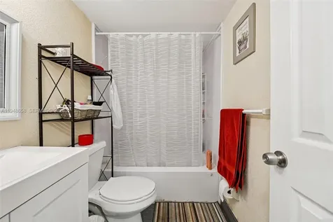 10365 SW 11th Terrace Miami FL 33174
