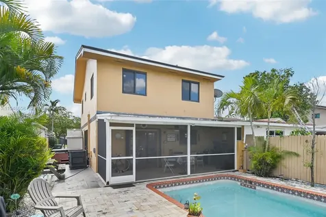 10365 SW 11th Terrace Miami FL 33174