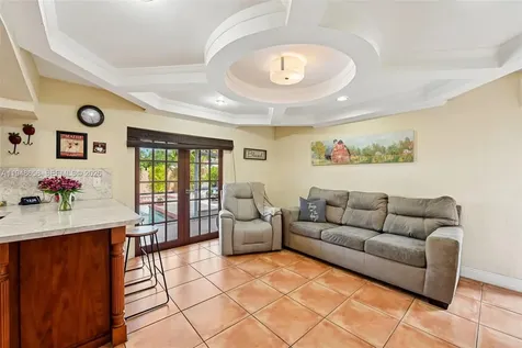 10365 SW 11th Terrace Miami FL 33174