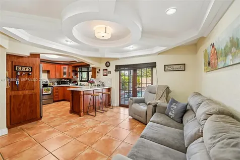 10365 SW 11th Terrace Miami FL 33174