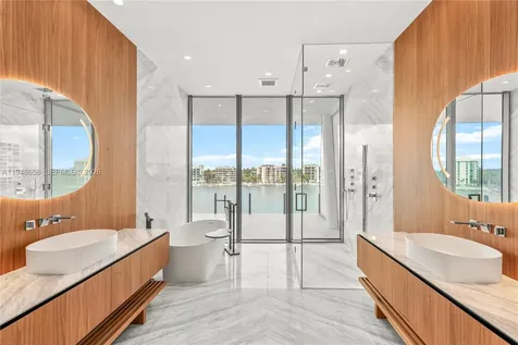 5 Grove Isle Miami FL 33133