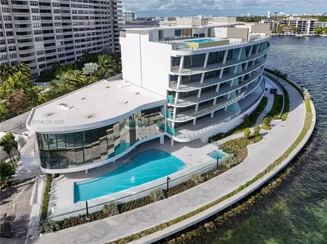 5 Grove Isle Miami FL 33133