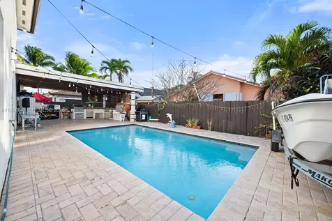 1360 SW 142nd Avenue Miami FL 33184