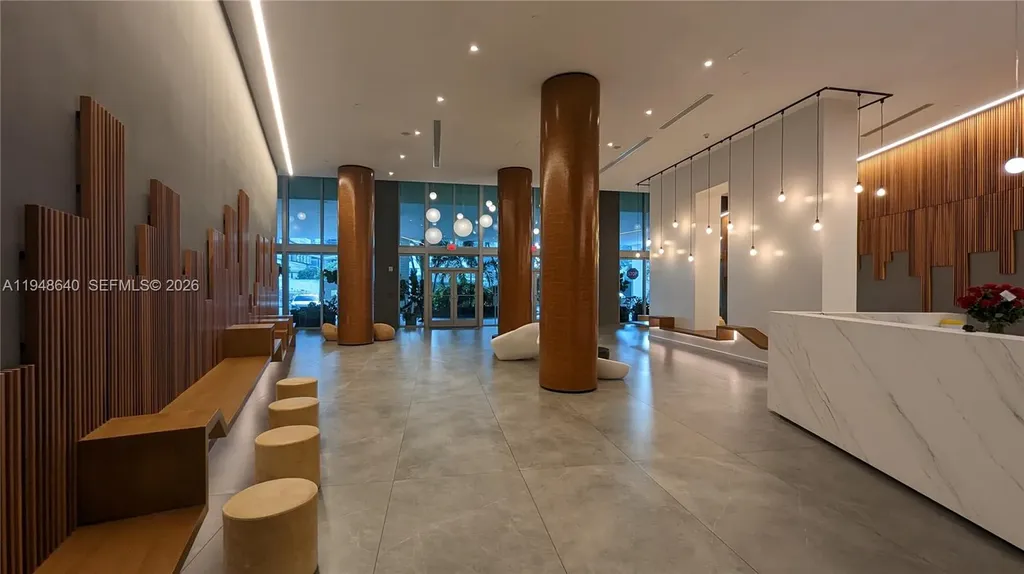 350 S Miami Avenue Miami FL 33130