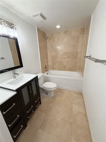 350 S Miami Avenue Miami FL 33130