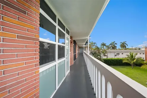 141 NE 10th Avenue Hallandale Beach FL 33009