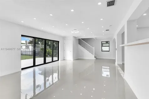 13930 Van Buren Street Miami FL 33176