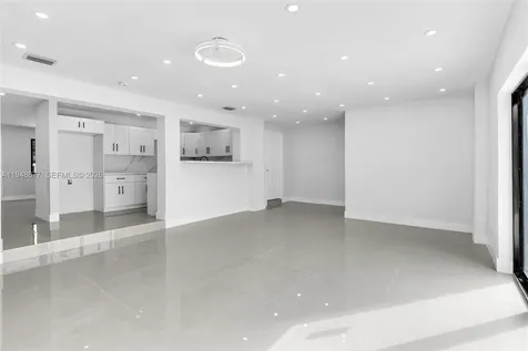 13930 Van Buren Street Miami FL 33176