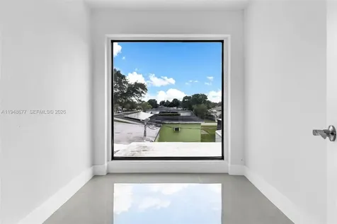 13930 Van Buren Street Miami FL 33176