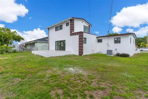 13930 Van Buren Street Miami FL 33176