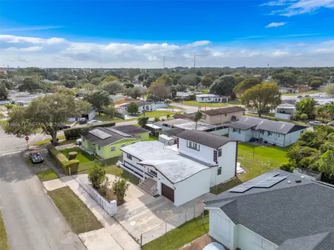 13930 Van Buren Street Miami FL 33176