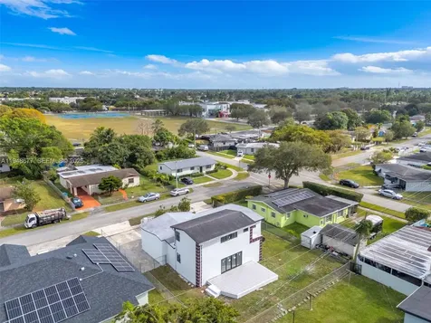13930 Van Buren Street Miami FL 33176